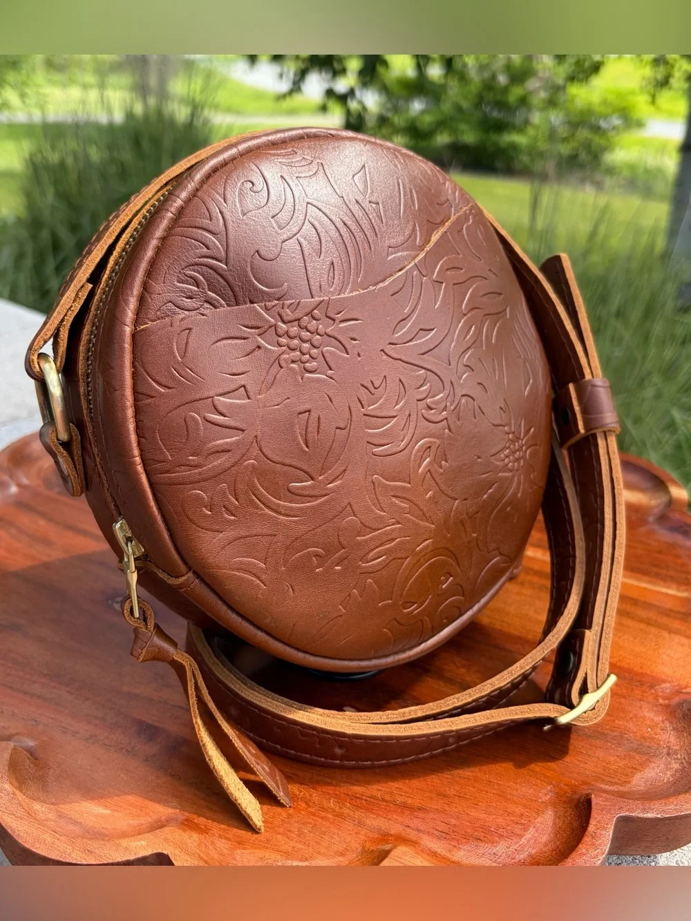Portland Leather Meadow Embossed Small Circle Crossbody Like New